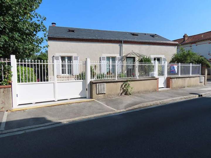 Pose de portails et clôtures en PVC ou alu Saint-Jean-de-Braye