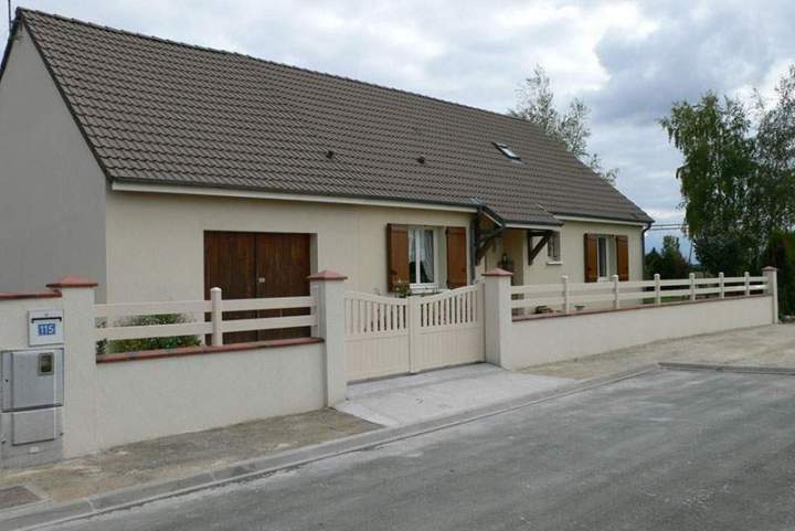 Pose de portails et clôtures en PVC ou alu Saint-Jean-de-Braye